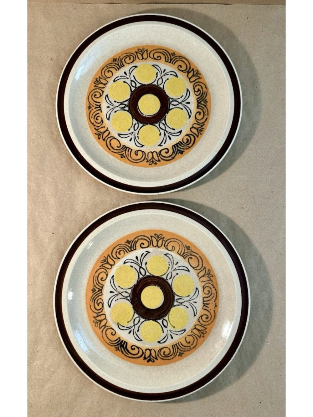 Stoneware Vista Japan Dinner Plate, Set 0f 2, Vintage, 10.5"
